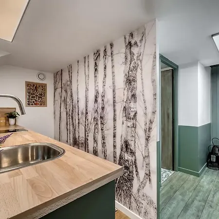 Pour Vos A 190m Du D'annecy Мантон-Сен-Бернар