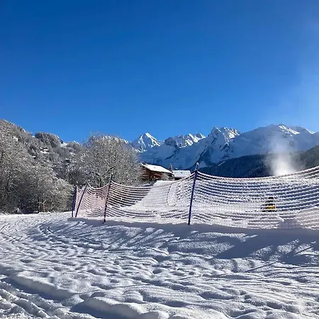 Pour Vos A 190m Du D'annecy * Мантон-Сен-Бернар